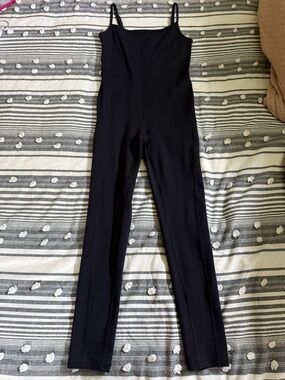 Aritzia Wilfred free Black Slim Leg Jumpsuit